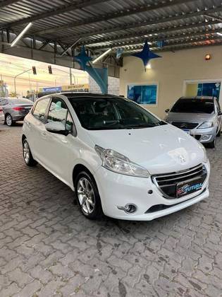 PEUGEOT 208 1.5 ALLURE 8V FLEX 4P MANUAL PEUGEOT 208 1.5 ALLURE 8V FLEX 4P MANUAL